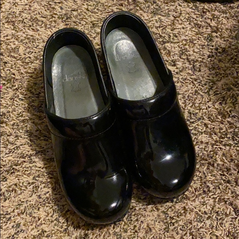 Patent Leather Danskos